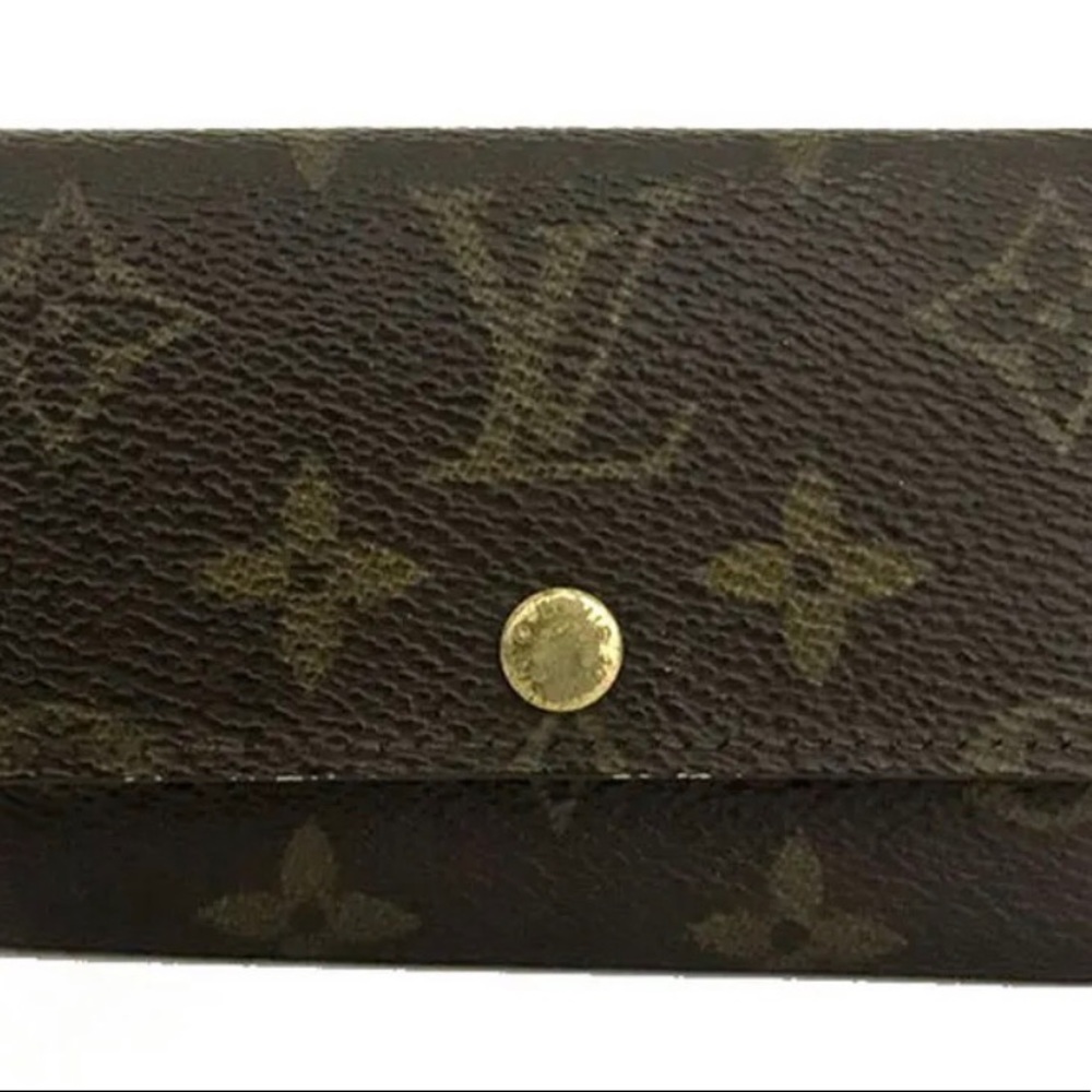 100% Authentic Louis Vuitton Monogram Multicles 6 Ring Key Case